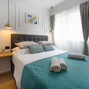 Lemon & Sun Apartment Split